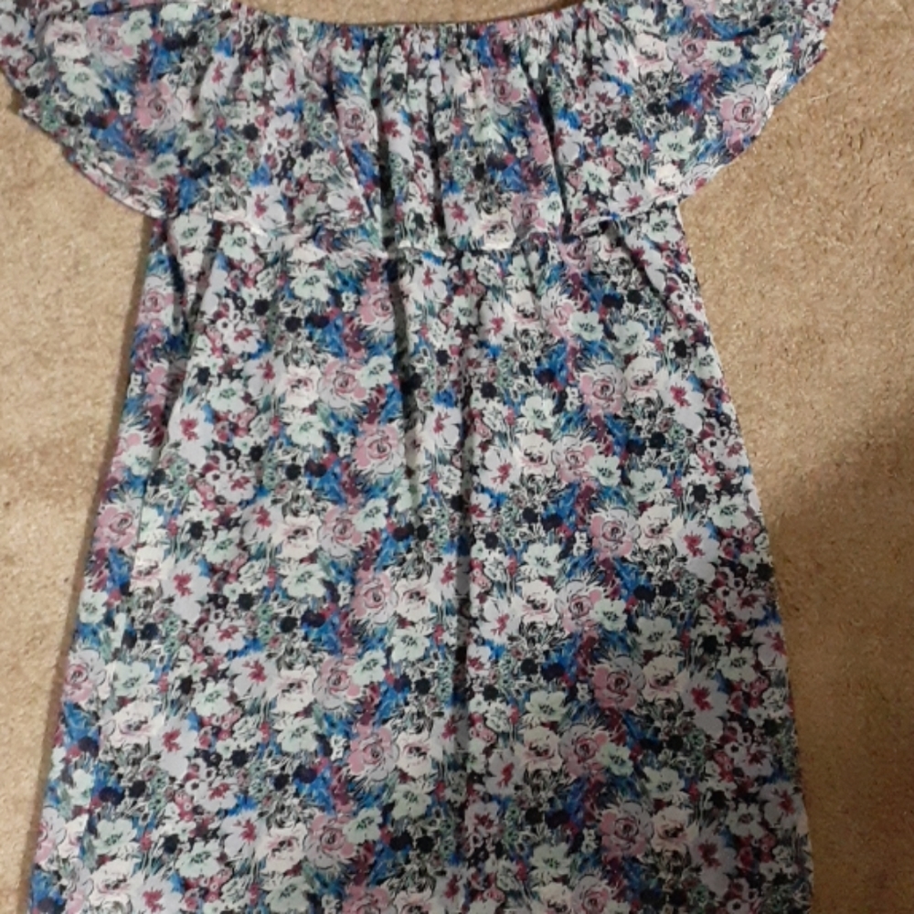 Off the shoulder floral mini dress